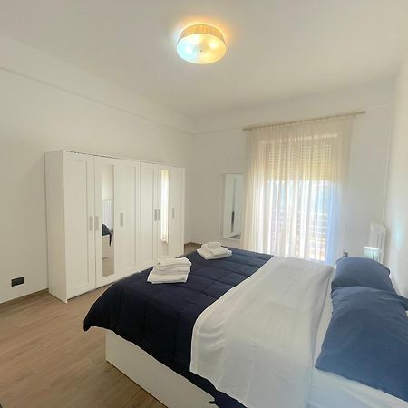 Helios Apartment Лече Екстериор снимка