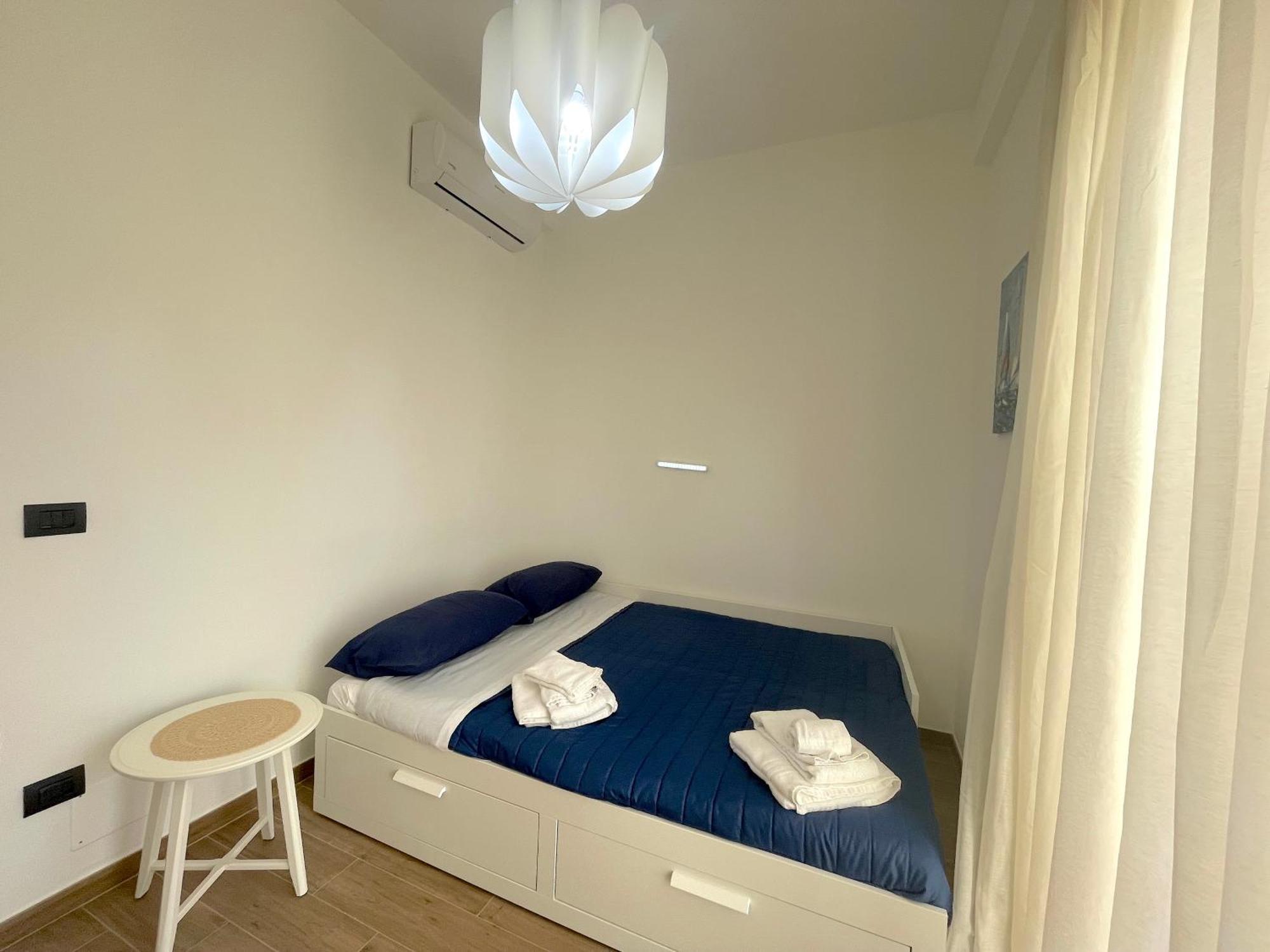 Helios Apartment Лече Екстериор снимка