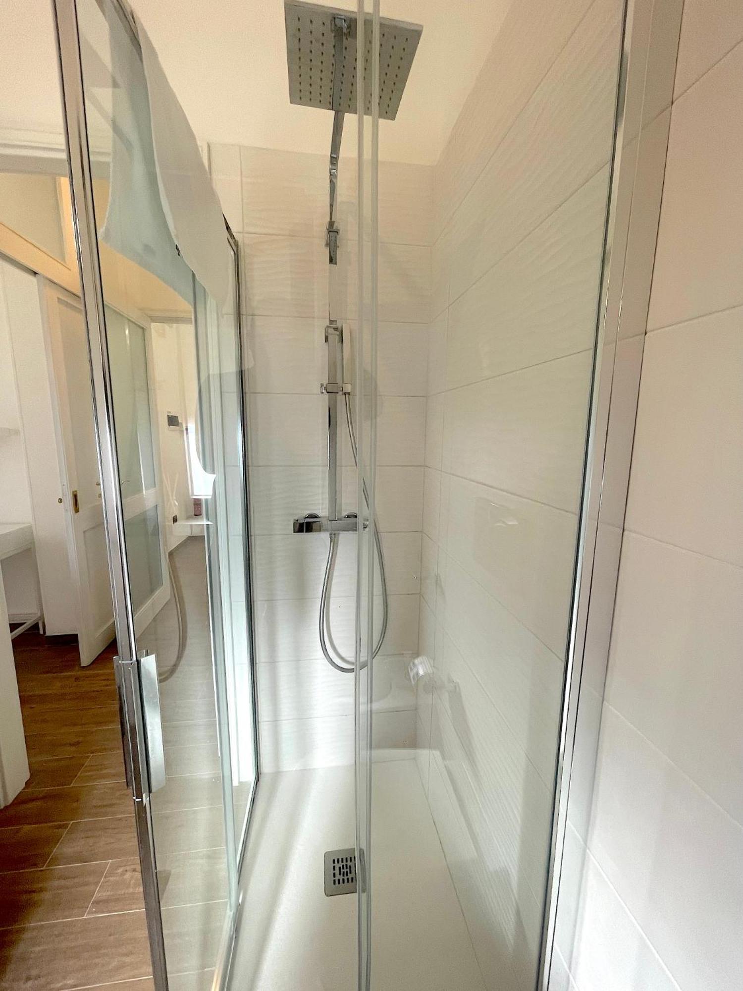 Helios Apartment Лече Екстериор снимка
